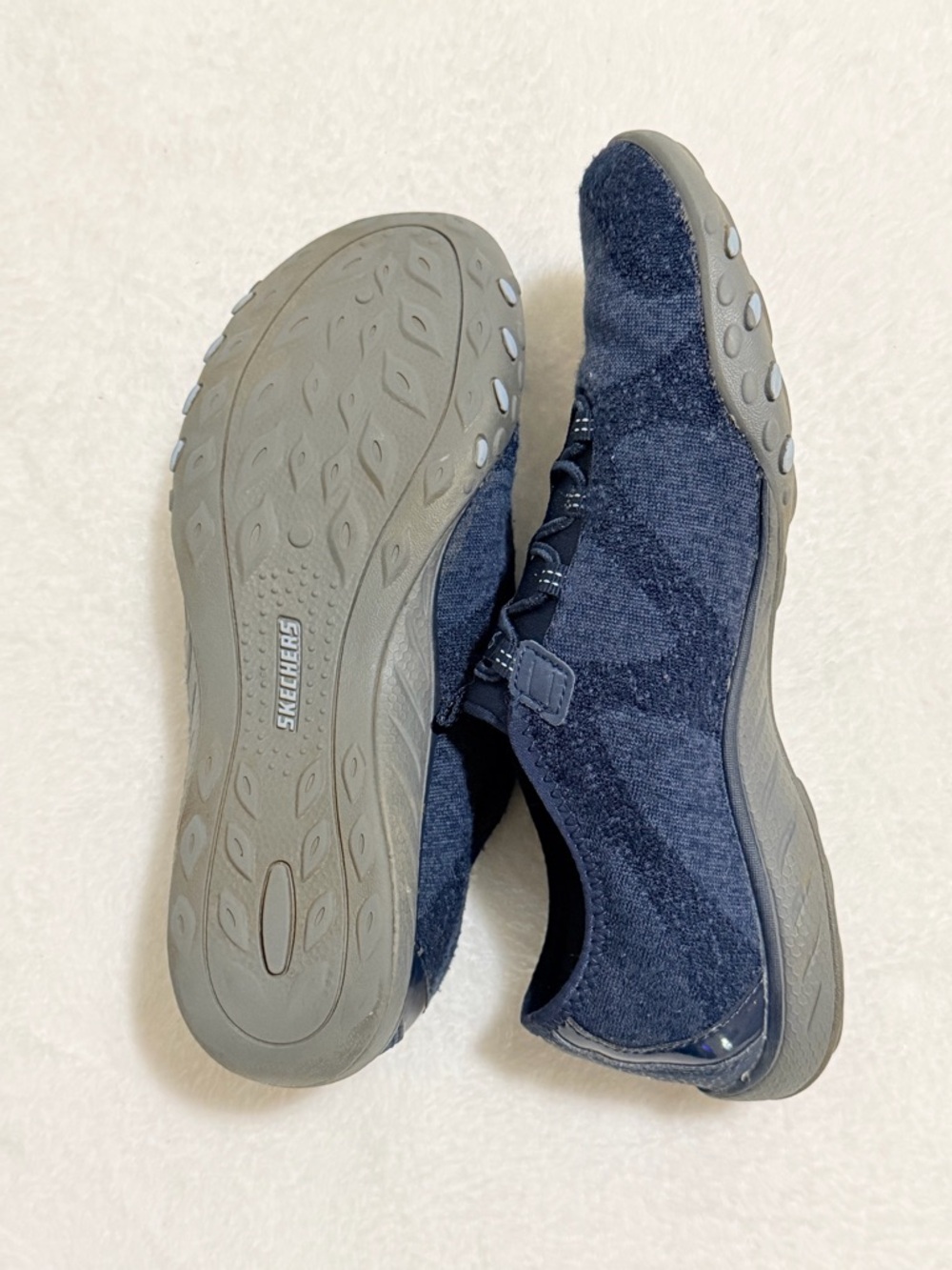 Skechers women’s Dark Navy Slip-On Knit Sneakers - Picture 2 of 4